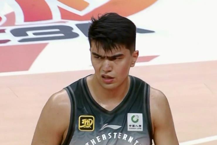 相當高效！魯吐布拉出戰19分鐘 7中5貢獻14分10籃板